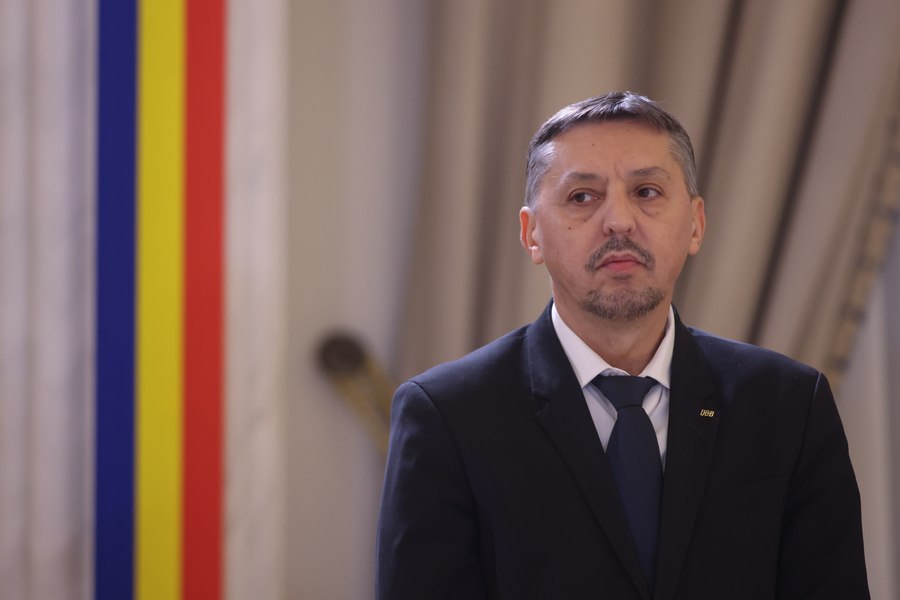 „Există presiuni externe care atentează la drumul democratic al țării noastre". Mesajul ministrului Educației înainte de alegeri