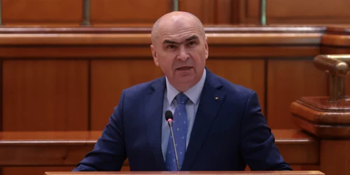 2025 12 02 Inquam Photos / George Calin  instant 2145 jpg