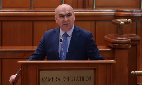 2025 12 02 Inquam Photos / George Calin  instant 2145 jpg