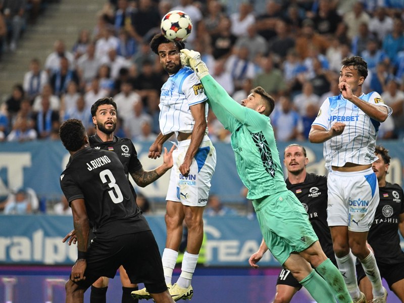 Universitatea Craiova held to draw at home by Ararat-Armenia, qualification hangs in balance