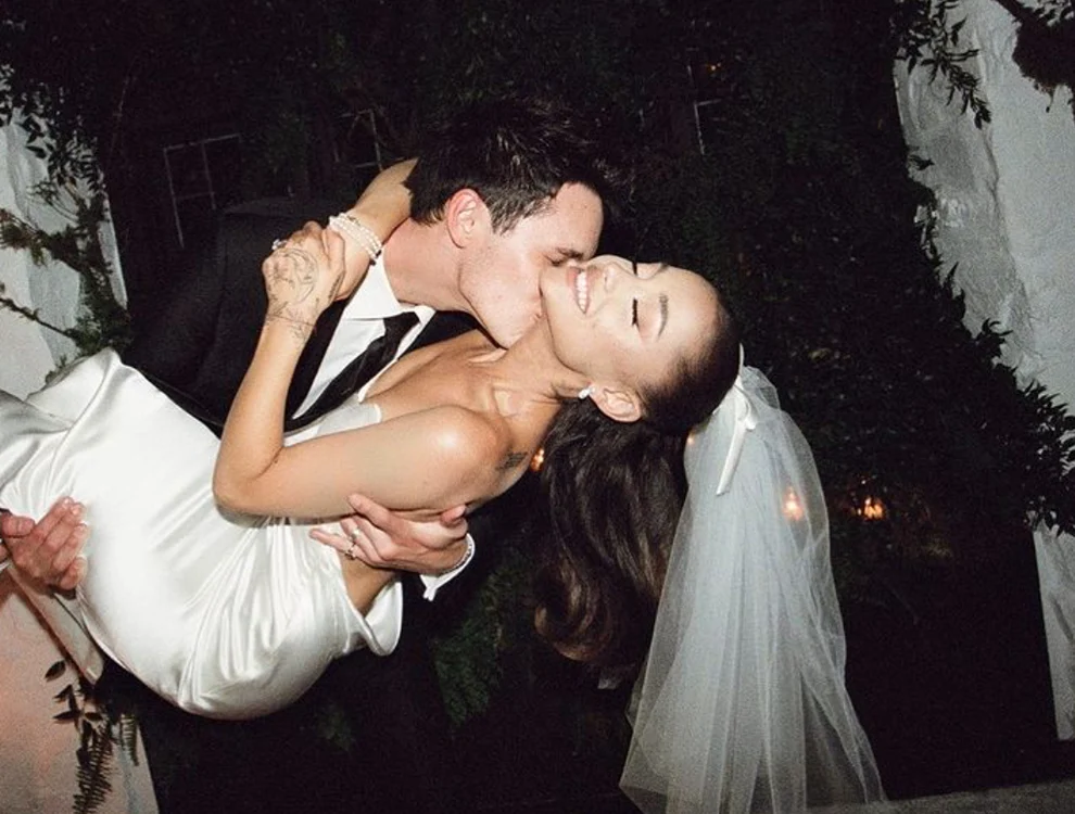 
    Ariana Grande și Dalton Gomez s-au căsătorit în 15 maiFoto: Instagram Ariana Grande  