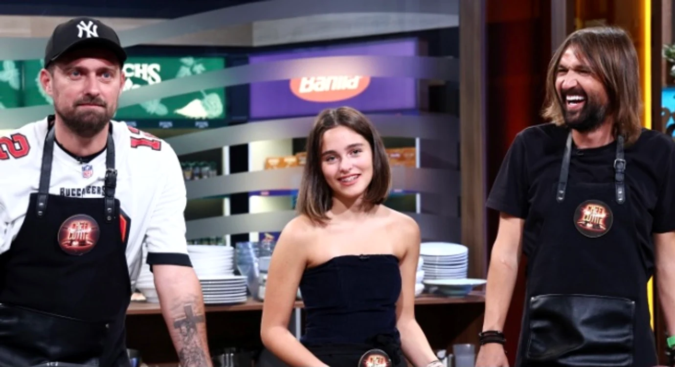 Gabi Tamaș, fiica lui Selena și Dan Alexa gătesc la Chefi la cuțite foto: Antena 1