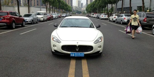 maserati china mijlocul drumului