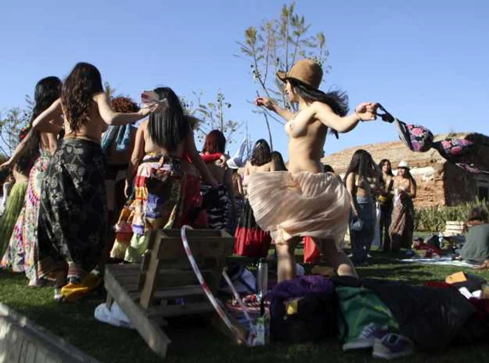 go topless day foto getty images/guliver splash
