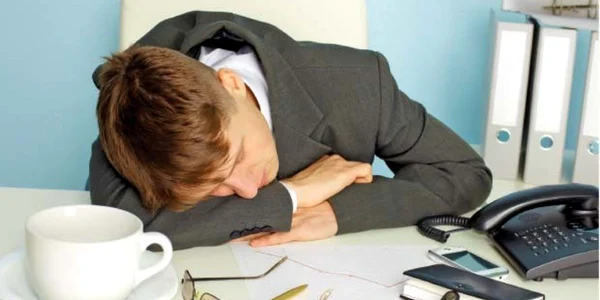 Oboseala permanentă  poate fi o consecinţă  a stresului constant,  pe perioade mari de timp 