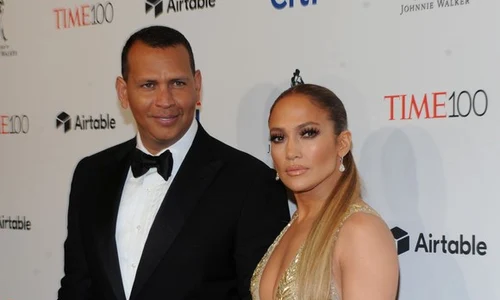 Jennifer Lopez şi Alex Rodriguez formează un cuplu de doi ani jpeg