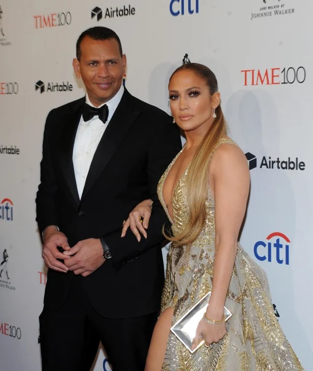 Jennifer Lopez şi Alex Rodriguez formează un cuplu de doi ani