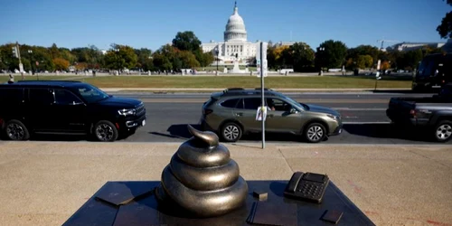capitol statuie X mattreillyblog jpeg