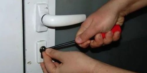 Hoața a intrat prin efracție. Foto Adevărul