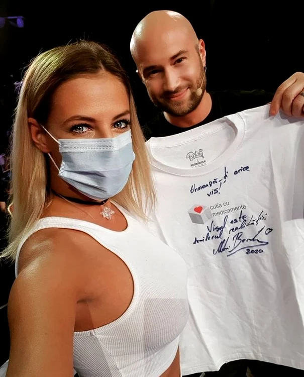 
    Ştefania Costache, alias Lolrelai, a fost favorita lui Mihai Bendeac, membru al juriului la iUmor   