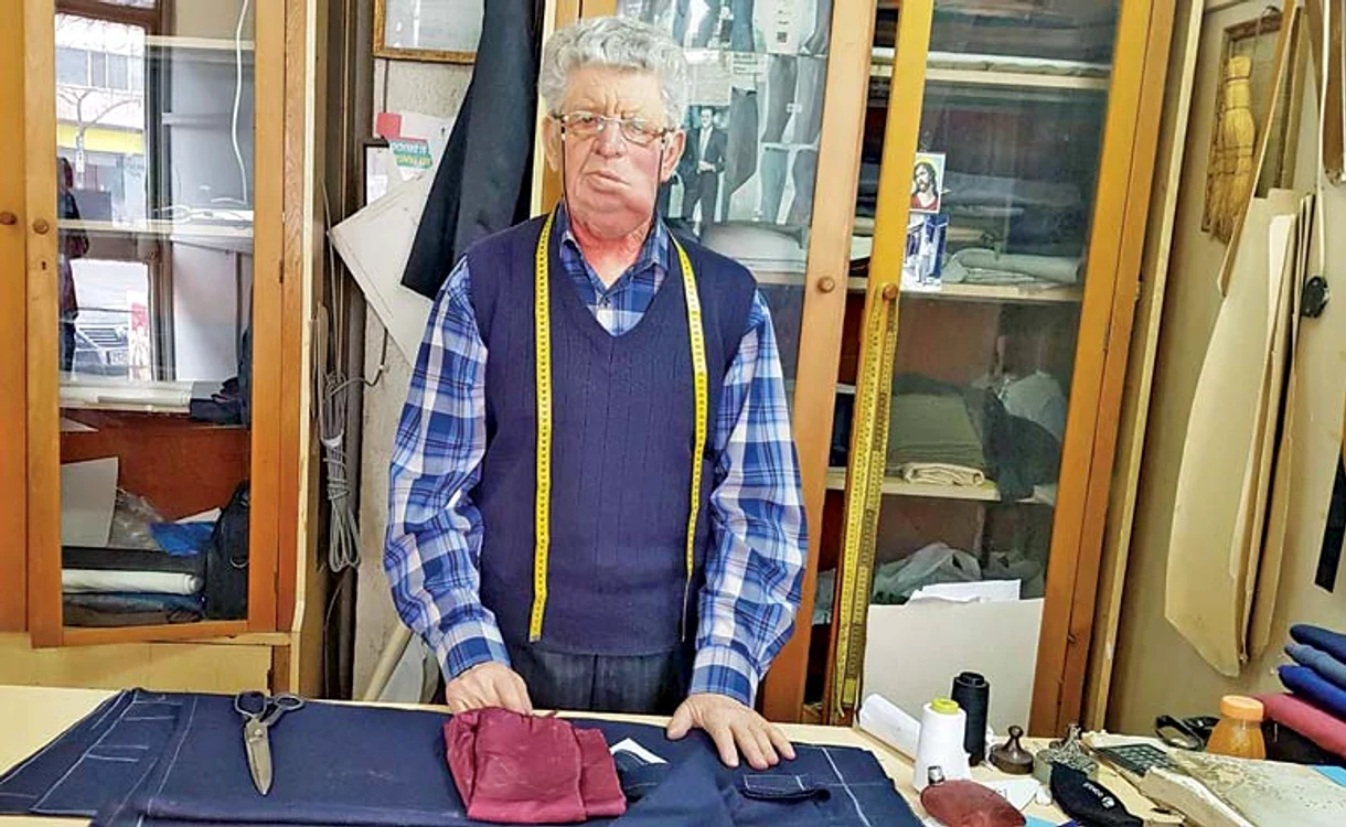 Pentru Radu Beligan, croitorul a creat inclusiv costumaţia pentru piesele de teatru