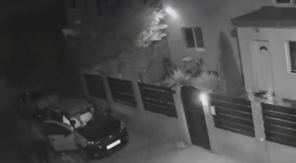 Zeci de mașini au fost sparte, într-o singură noapte, în Ilfov, de o bandă de hoți. Tâlharii purtau cagule și erau înarmați cu răngi