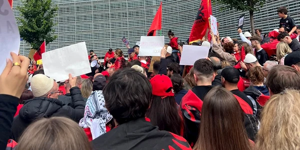 proteste albanezi jpg