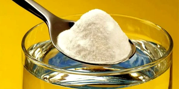 Remedii cosmetice pe bază de bicarbonat de sodiu. Curăţă călcâiele