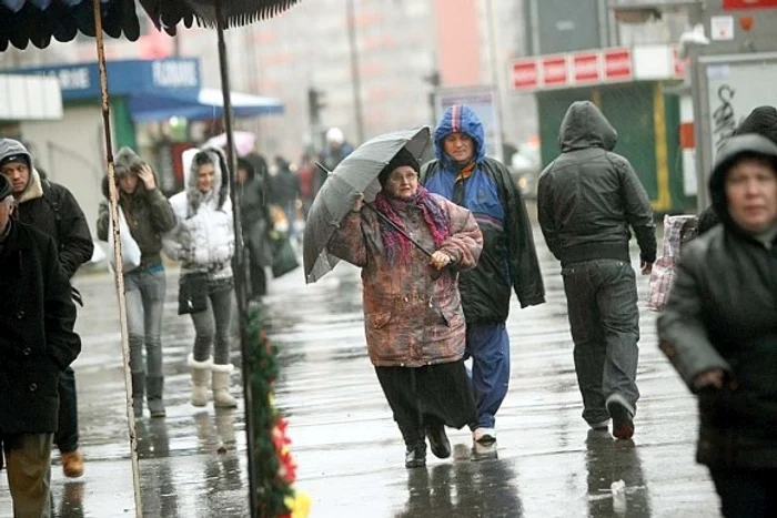 Ploile nu vor conteni zilele următoare
