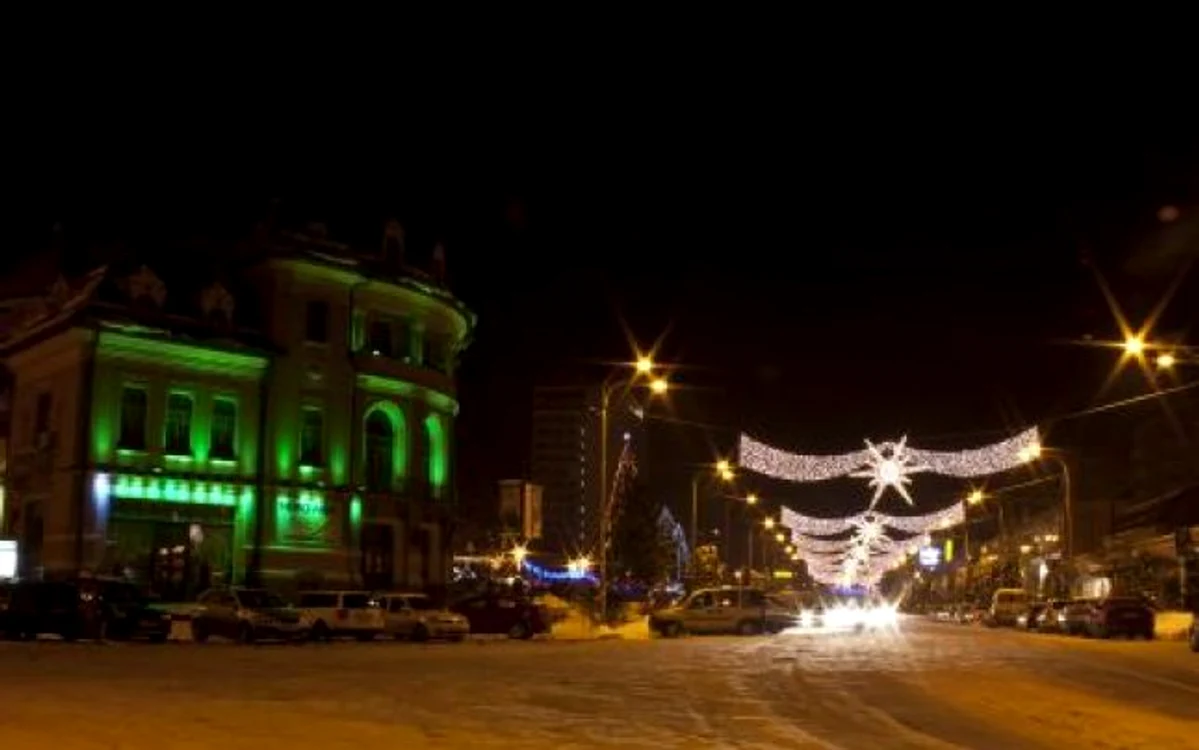 Piatra Neamţ, luminat de sărbătoare în ajun de Moş Nicolae