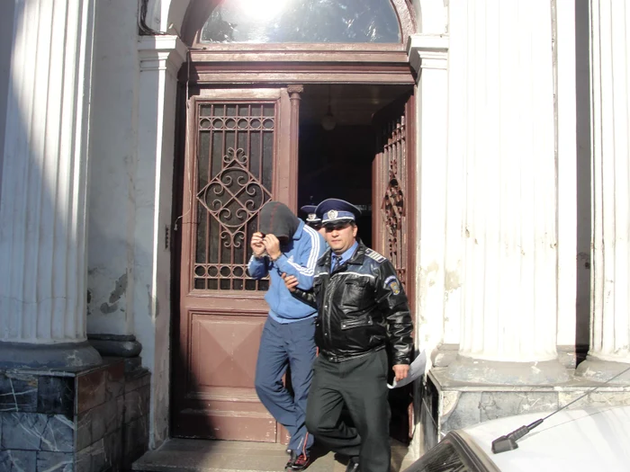 Poliţistul Ciprian Mureşan a primit mandat de arestare pentru 29 de zile