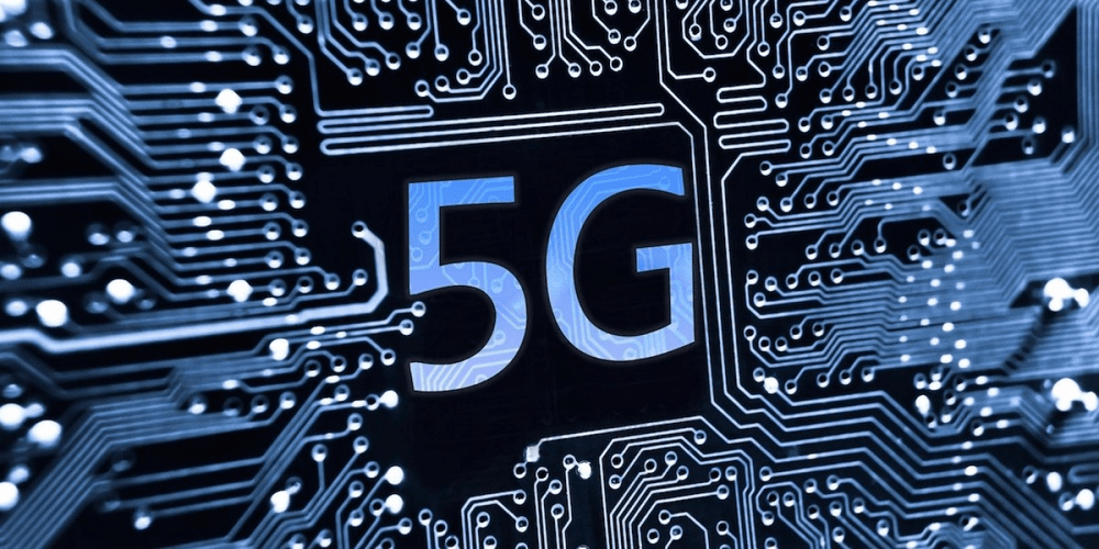 Comisia Europeană reduce birocraţia şi costurile pentru a stimula extinderea reţelelor 5G