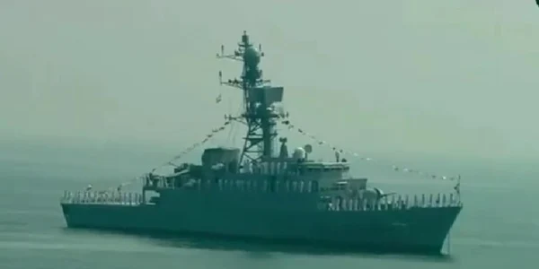 fregata iraniana scufundată de SUA foto captură video jpg