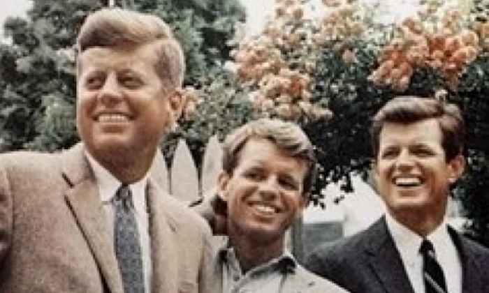 Cine i a ucis pe frații Kennedy? jpeg