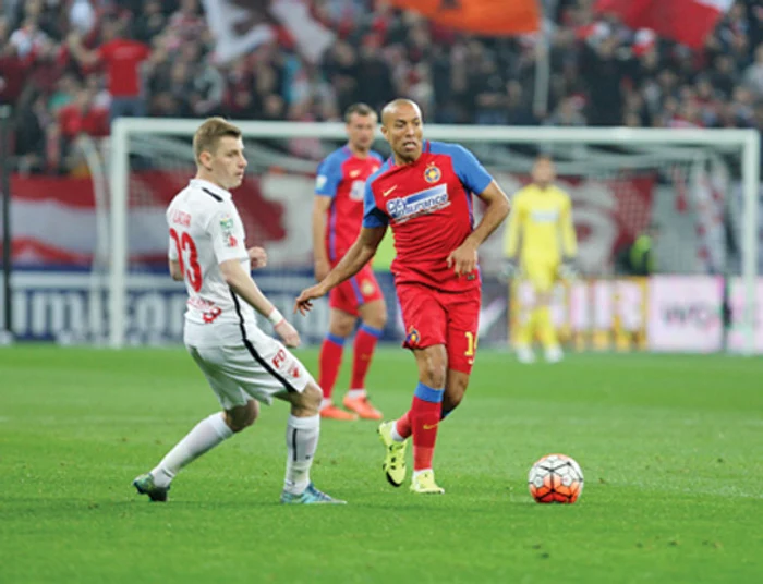 Kharja a jucat  rar la Steaua 