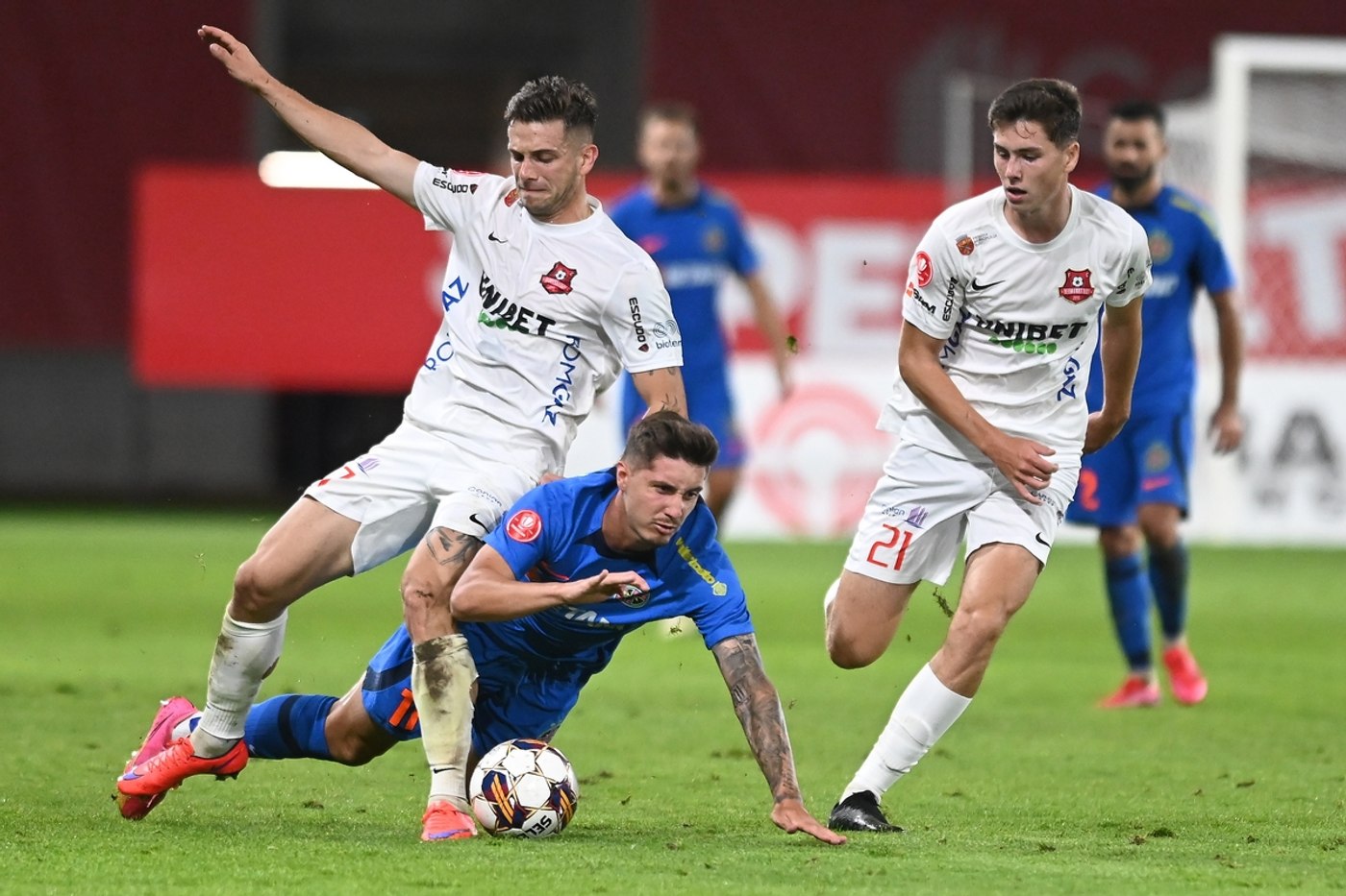 Daniel Paraschiv during Romania Superliga: A.F.C. HERMANNSTADT VS News  Photo - Getty Images