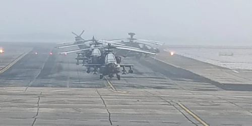 Elicoptere NATO - aeroport Timisoara FOTO Adevărul