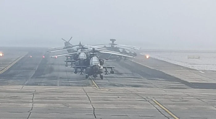Cele cinci
elicoptere NATO vor pleca de la Timişoara în cursul zilei de joi FOTO Amator
