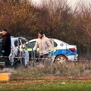 Cadavrul carbonizat al unui bărbat a fost găsit într-o mașină complet arsă în Oradea FOTO: captură video ebihoreanul