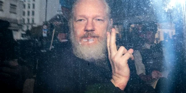 Julian Assange arestare FOTO Guliver Gettyimages Jack Taylor