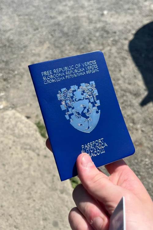 Cel mai tânăr președinte din lume. Bărbatul care revendică formarea unui stat într-un „ținut al nimănui” din Europa