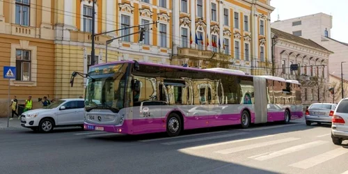 autobuze merceddes conecto 18 cluj foto facebook emil boc