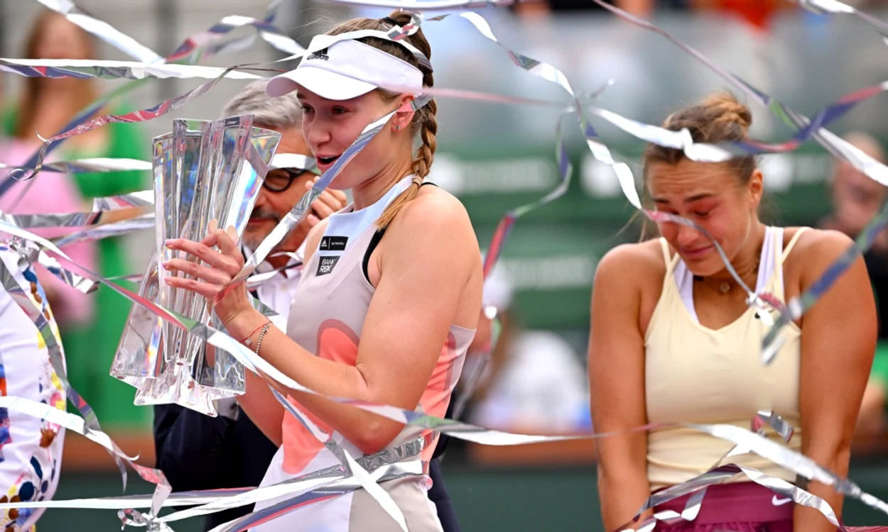 Elena Rybakina a reușit cu ușurință să ridice trofeul de la Indian Wells Foto: Profimedia