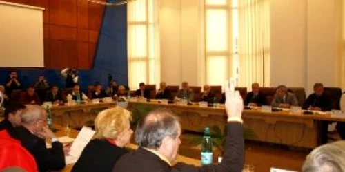 Bistriţa: "Nesatisfăcător" pentru un director din judeţ- Adevărul la minut
