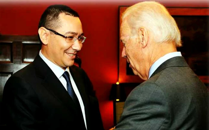 Premierul Victor Ponta, alături de vicepreşedintele american Joe Biden FOTO Facebook