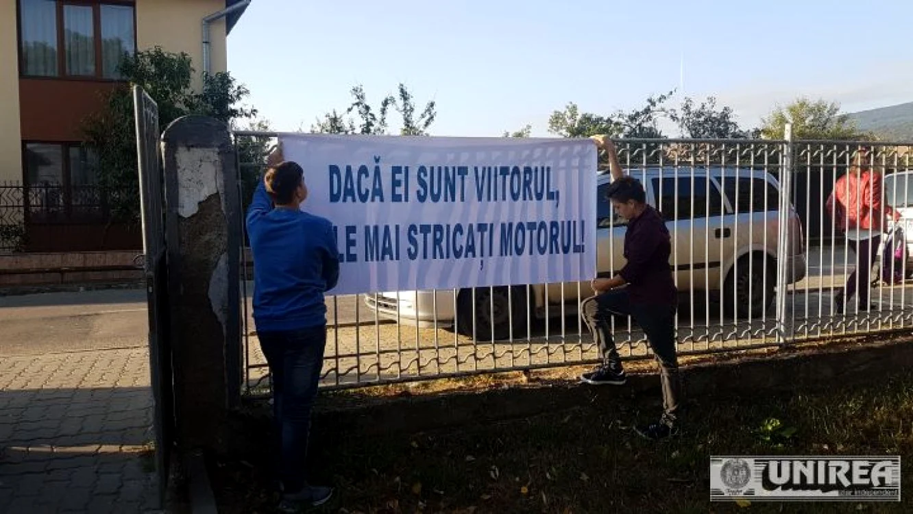 protest scoala alba iulia