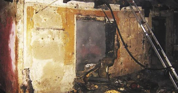 Casa in care locuiau cei cinci a ars in toatlitate FOTO Momentul de Dorohoi
