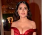 Salma Hayek a purtat o rochie roșie
