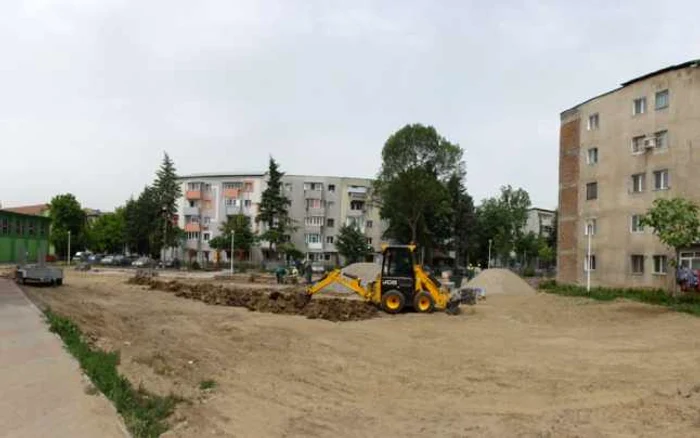 Astfel arată zona unde se afla "blocul săracilor" G-6 din Slatina până acum cinci luni... (FOTO: Mugurel Manea)