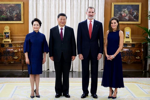 2 queen letizia of spain gettyimages 1073317684 jpg jpeg