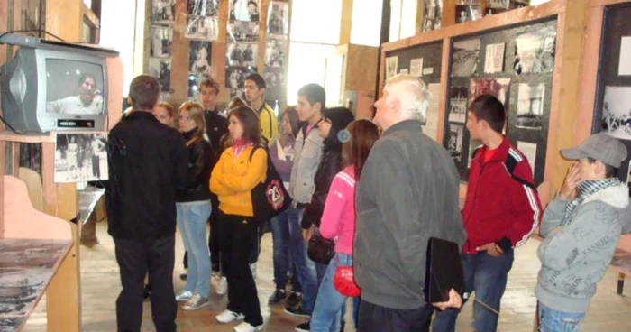 Muzeul Holocaustului este amplasat în fosta sinagogă din centrul Şimleului. Foto: Nicolae Ciocian