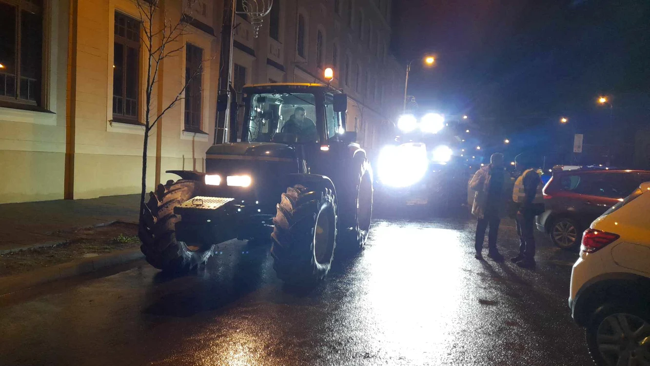 Protestul tractoriștilor în centrul Timișoarei FOTO Ștefan Both