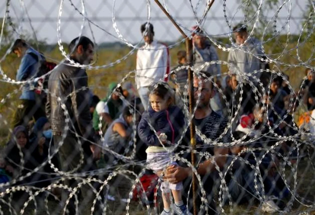 
    Peste 9.300 de imigranți ilegali au fost reținuți într-o singură zi, în UngariaFoto: reuters.com  