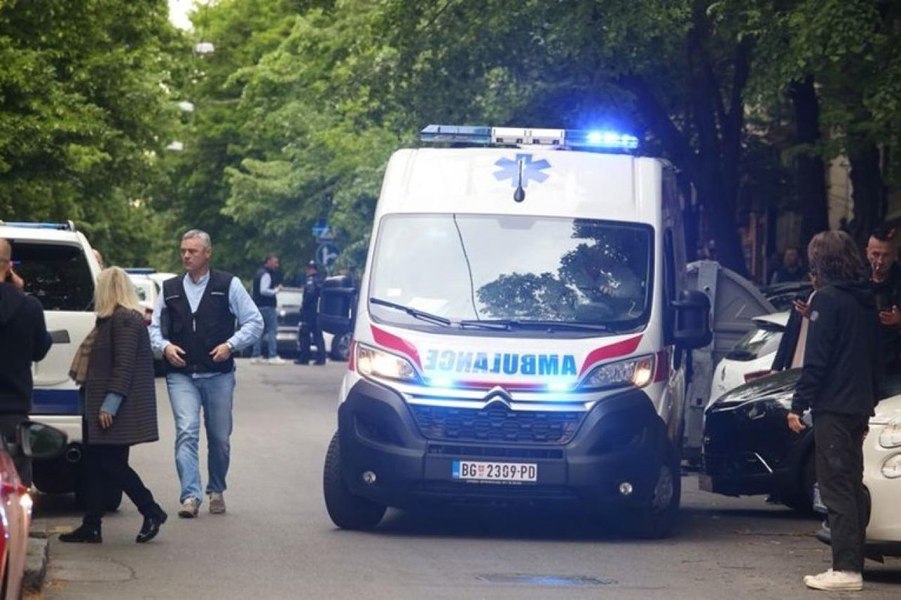 Părinții atacatorului din Belgrad au fost reținuți. Arma folosită în masacru aparținea tatălui