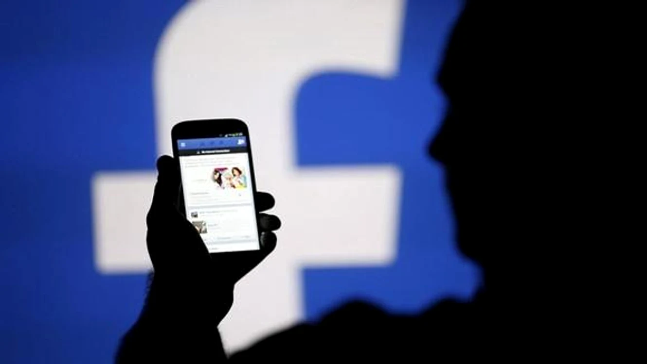 
    Internauţii au glumit pe seama erorii cu care s-a confruntat Facebook-ul Foto: Twitter  