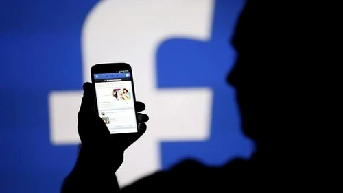 Internauţii au glumit pe seama erorii cu care s-a confruntat Facebook-ul Foto: Twitter
