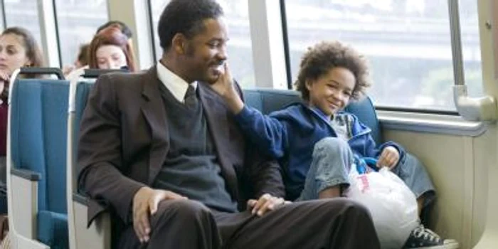 Will Smith şi fiul său, în The Pursuit of Happyness FOTO belimitless.com