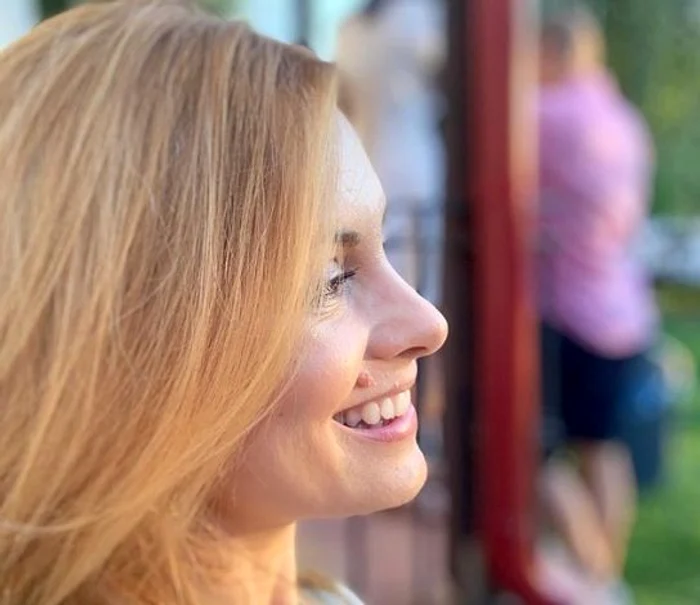 Simona Gherghe, la prima apariție pe micile ecrane în calitate de prezentator TV Foto: Instagram