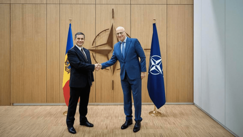 Anunțul lui Mircea Geoană: Rep. Moldova primește asistență non-letală de la NATO, în contextul războiului hibrid pornit de Kremlin