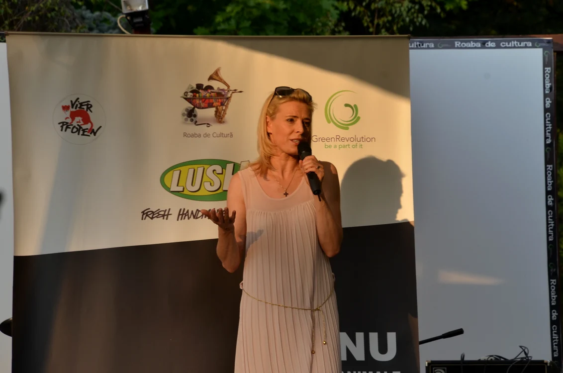 Monica Davidescu